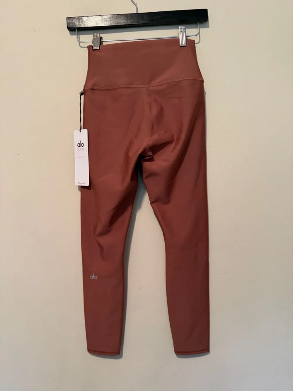 ALO Yoga High-Rise 7/8 Leggings - Chesnut - Picture 3 of 4